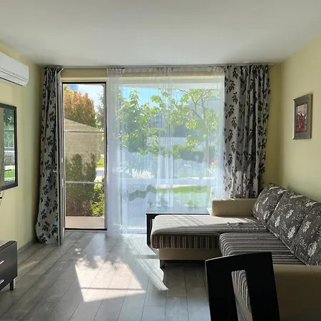 Daire With Terrace In Complex *