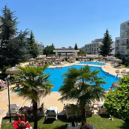 Apartment With Terrace In Complex Burgas