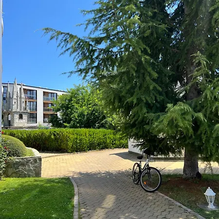 Apartment With Terrace In Complex Burgas