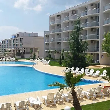 Daire With Terrace In Complex