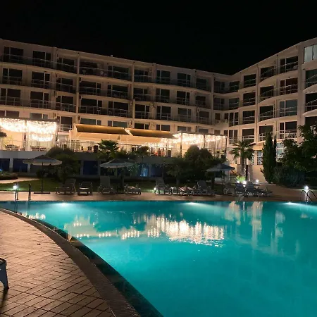 Daire With Terrace In Complex *