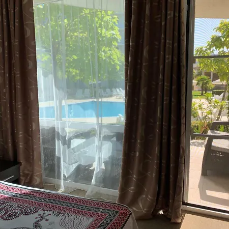 With Terrace In Complex Daire