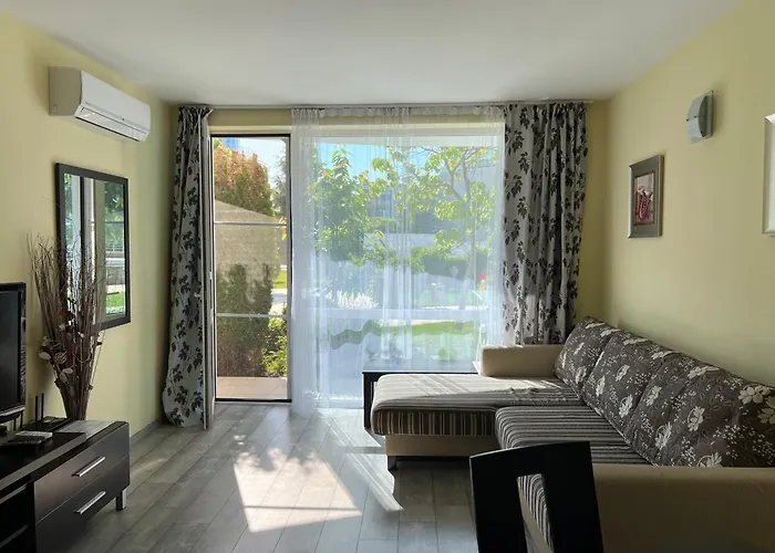 Apartment With Terrace In Complex *