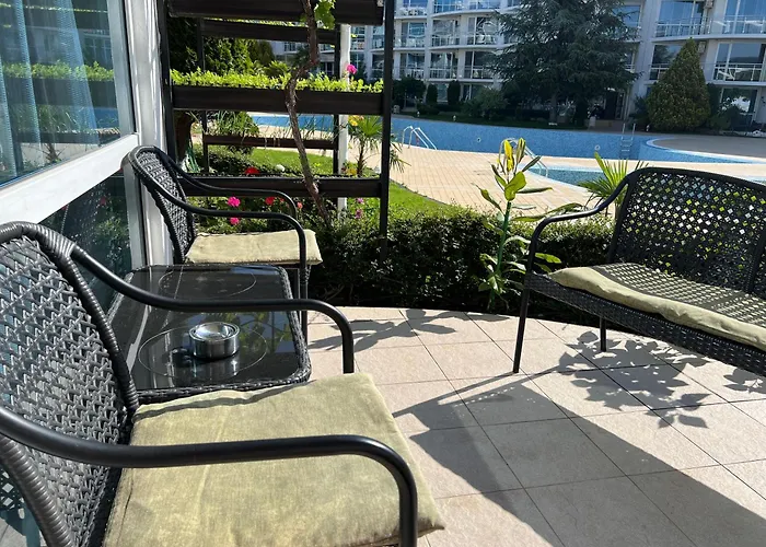 Apartment With Terrace In Complex *