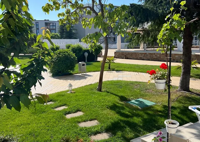 Spa大楼带露台公寓 布尔加斯