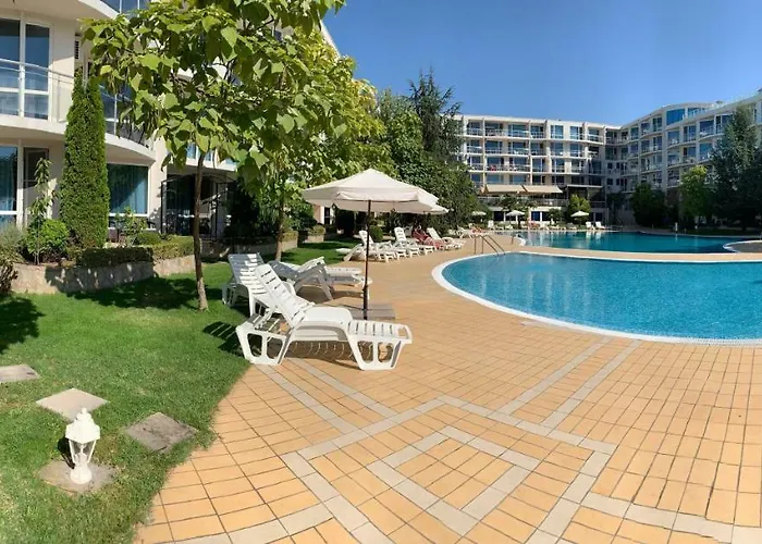 Appartement With Terrace In Complex